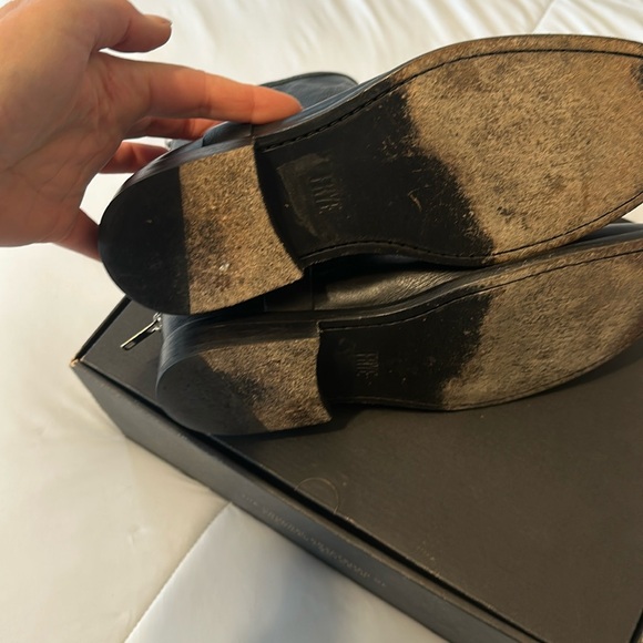 FRYE Phillip Harness Short Women’s Leather Boots Sz 10 EUC in black. - Picture 3 of 9